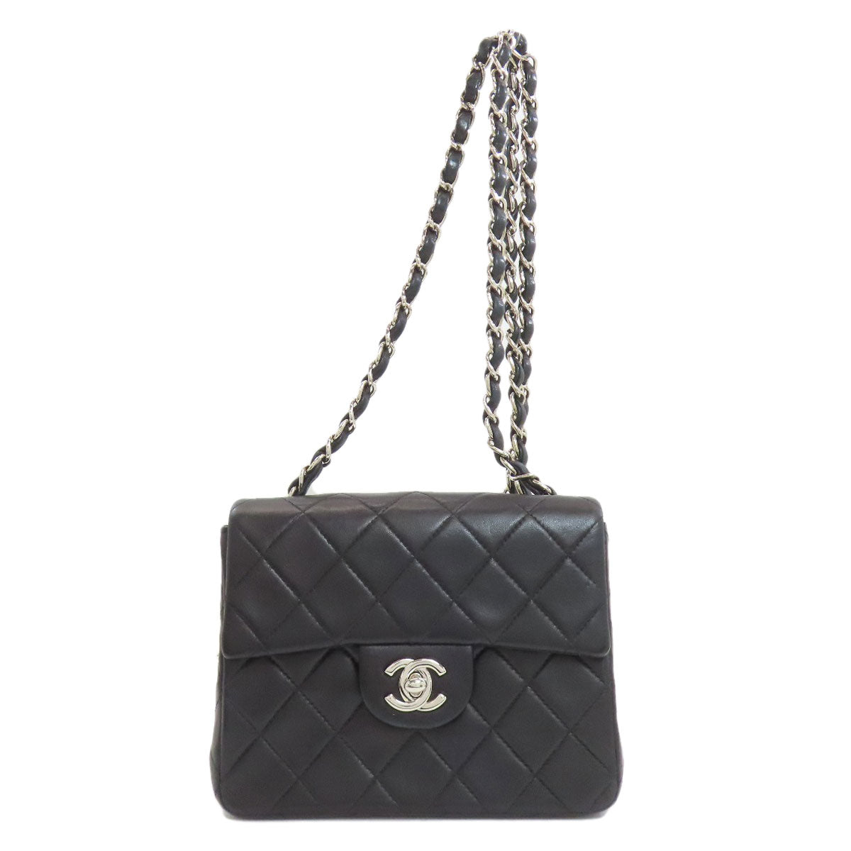 CHANEL ChainShoulder Matelasse SilverHardware Shoulder Bag Lambskin Ladies [Used]