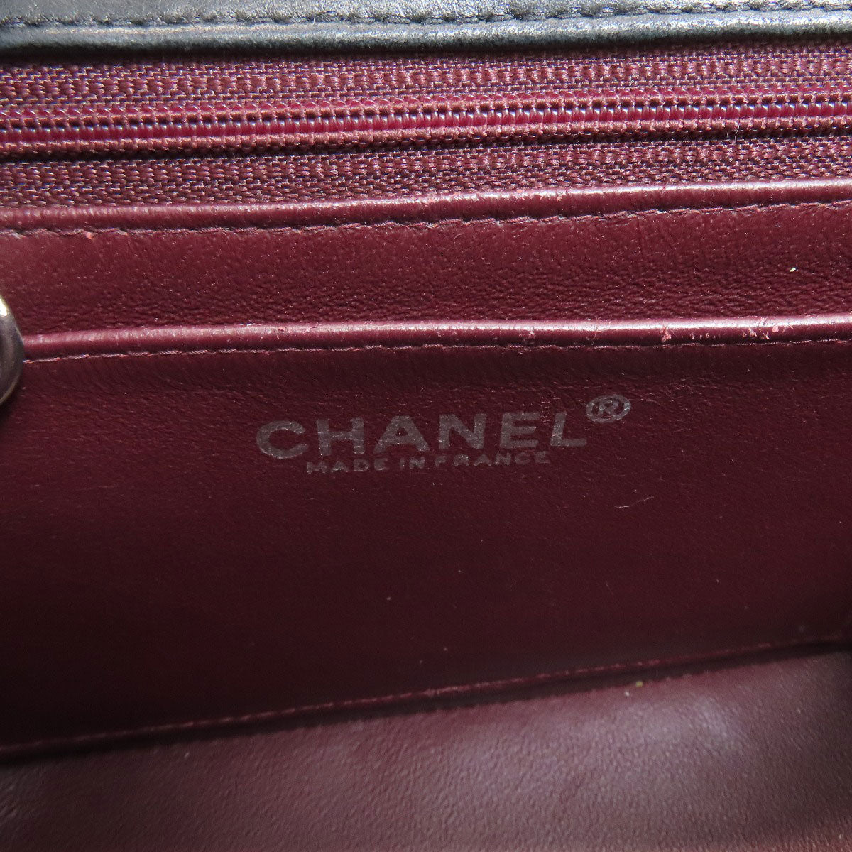 CHANEL ChainShoulder Matelasse SilverHardware Shoulder Bag Lambskin Ladies [Used]