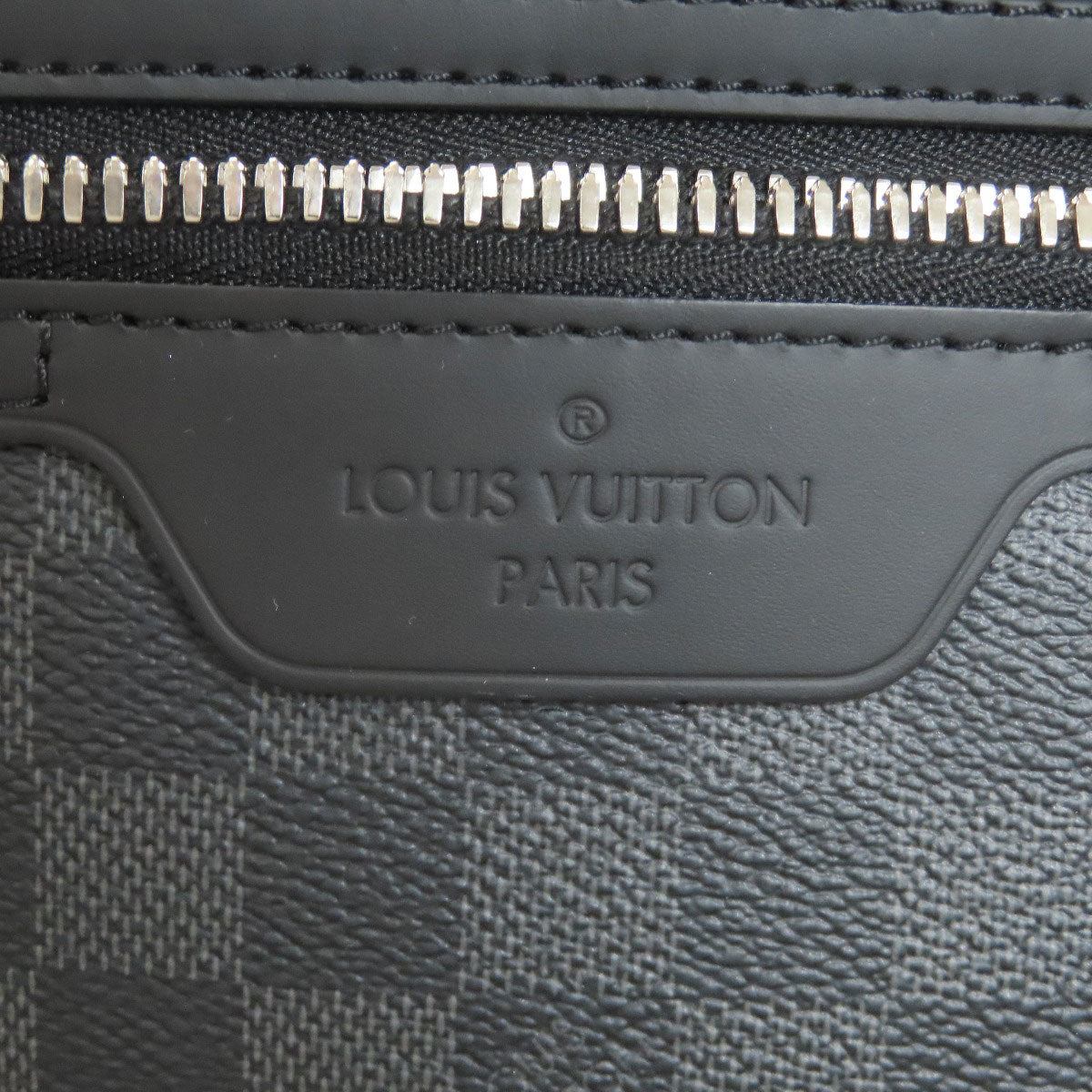 LOUIS VUITTON N41656 Hunter Shoulder Bag Damier canvas mens [Used]