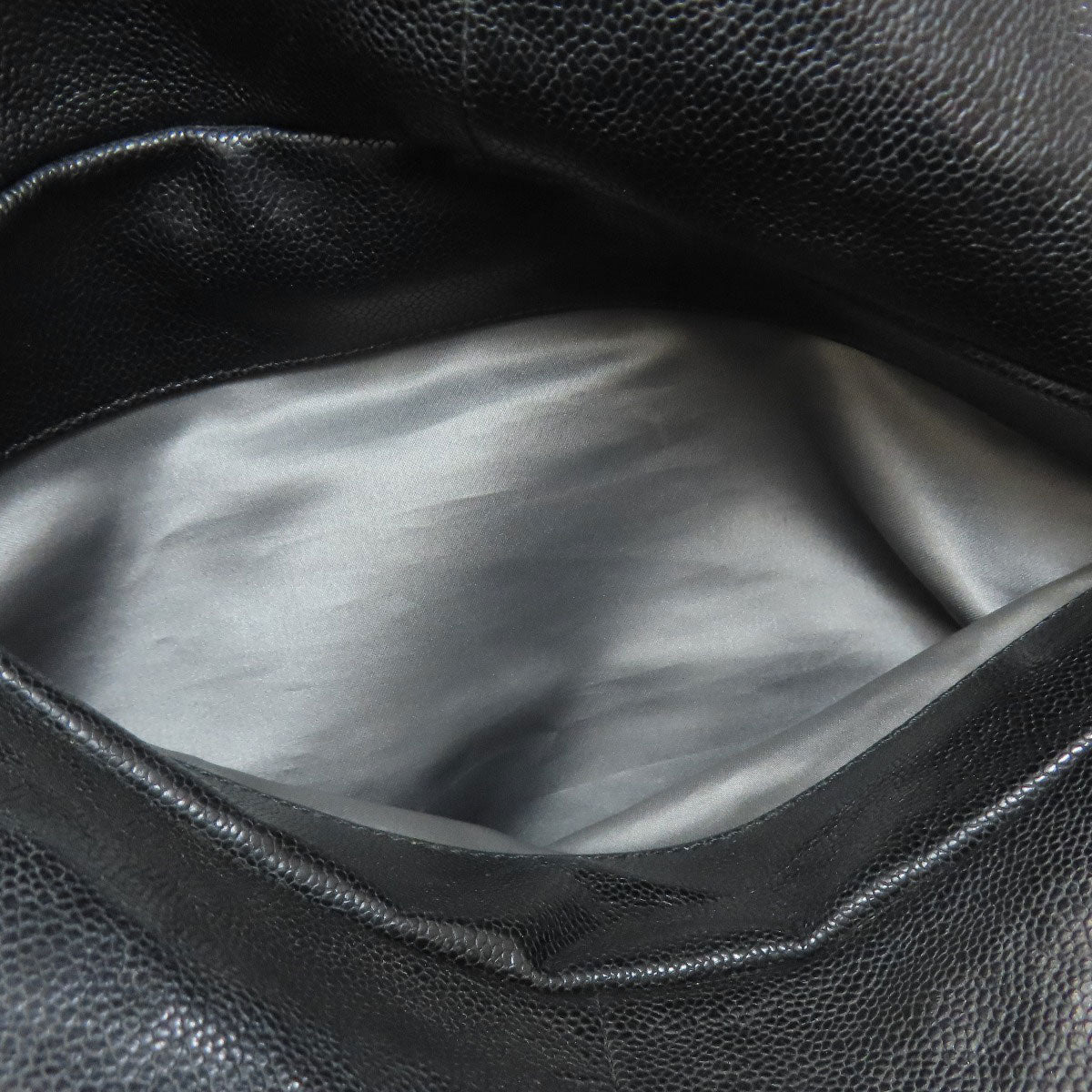 CHANEL Matelasse SilverHardware Tote Bag Grained Calfskin Skin Ladies [Used]
