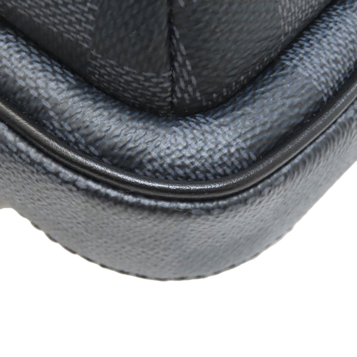 LOUIS VUITTON N45302 Avenue Sling Bag body bag Damier canvas mens [Used]