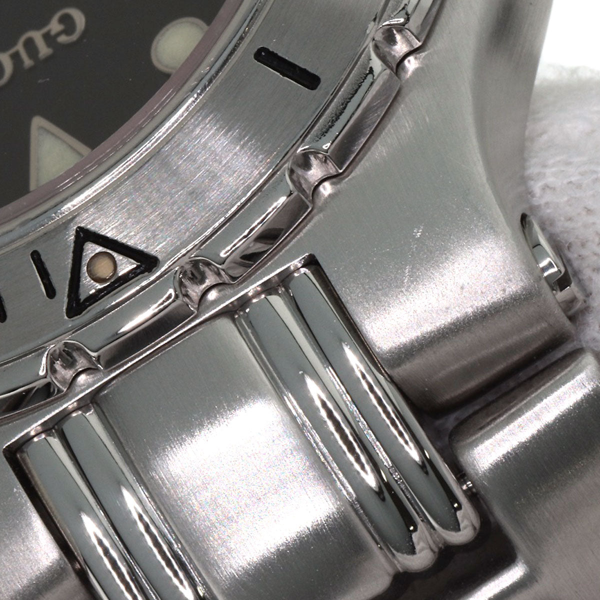 GUCCI Diver Watches 9750M Stainless Steel/Stainless Steel mens