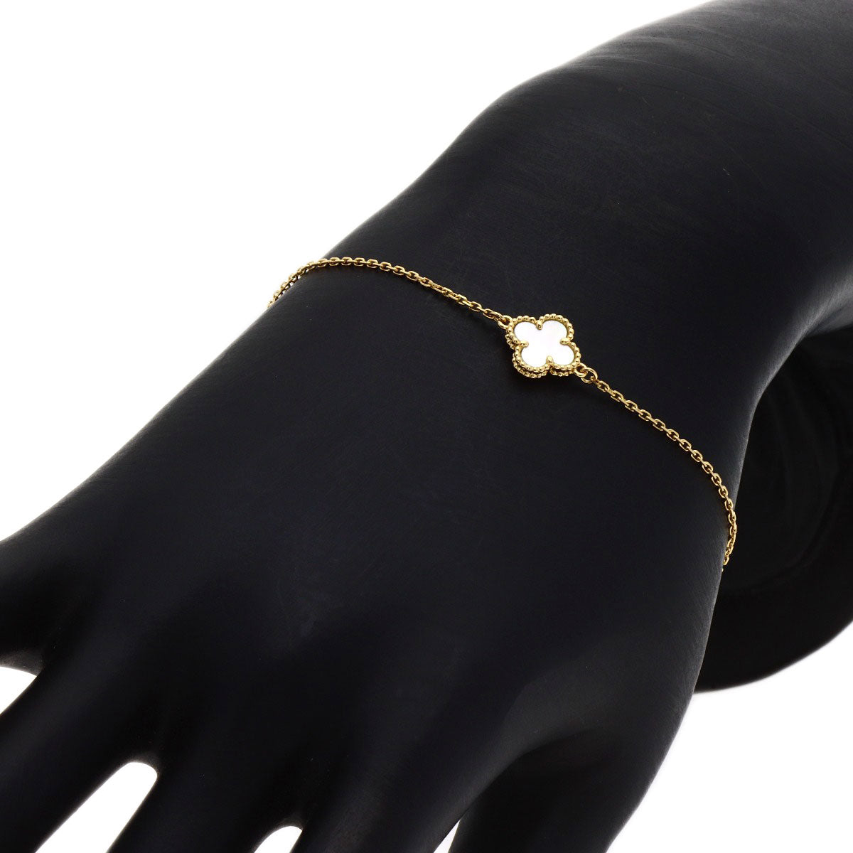 Van Cleef & Arpels Sweet Alhambra Mother of Pearl Bracelet K18 Yellow Gold Ladies [Used]