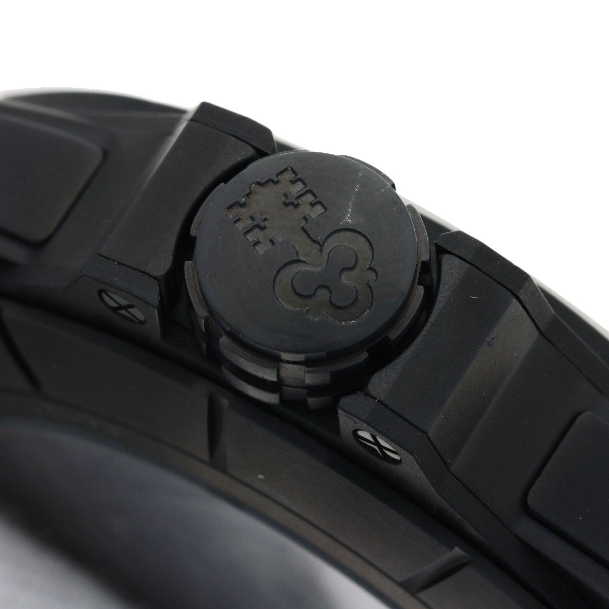 CORUM Admiral's 45 Skeleton, Limited Edition of 288 Pieces Worldwide Watches 082.406.95 F371 NO10 Titanium/Rubber mens