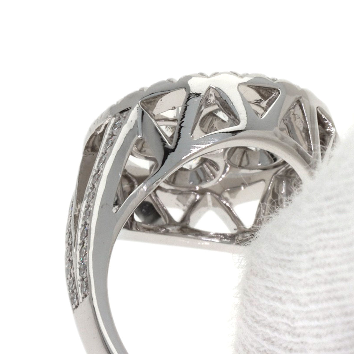LOUIS VUITTON Berg Blossom GM Diamond #50 Ring K18 White Gold Ladies [Used]