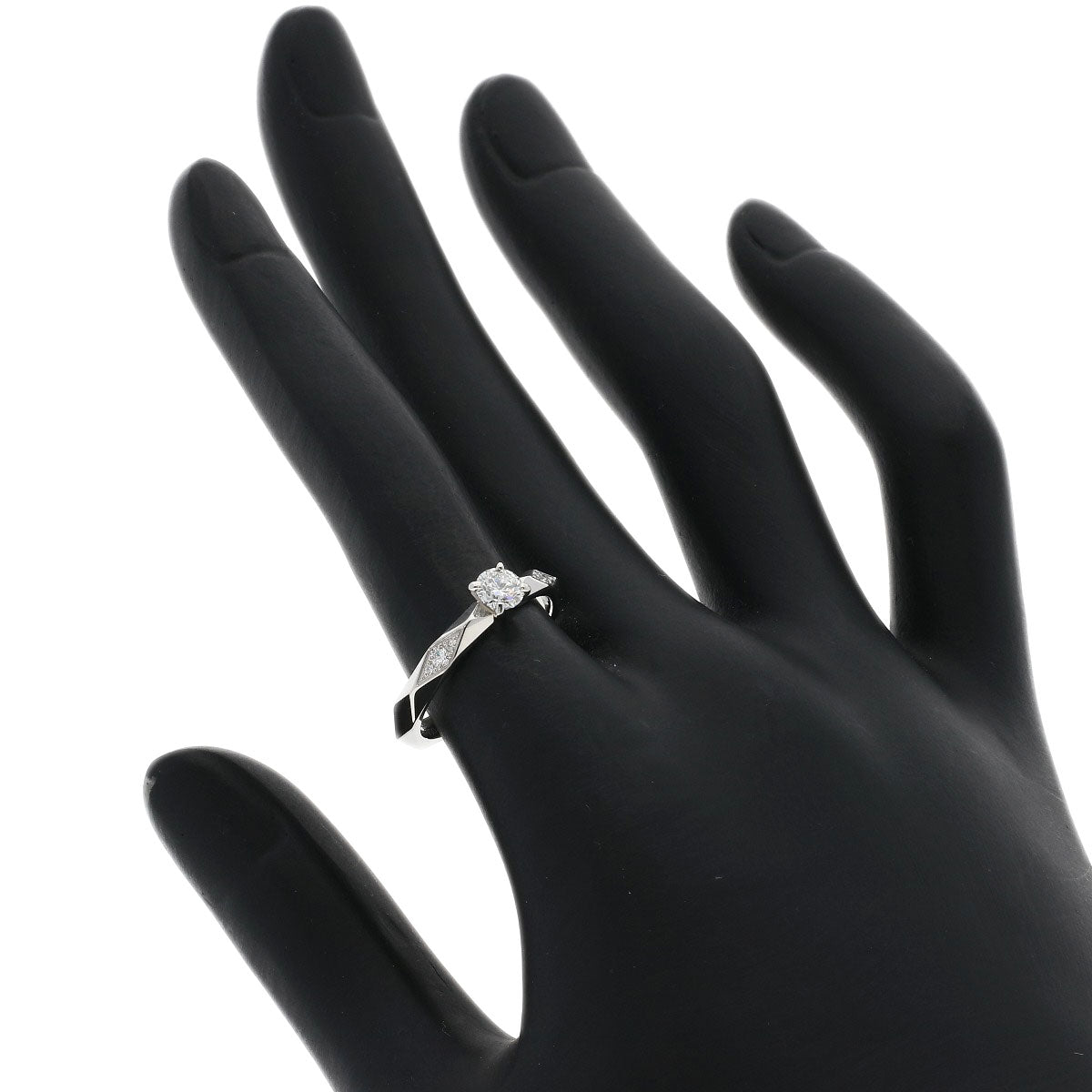 Boucheron Facet Diamond F-VVS1 3EX #51 Ring Platinum PT950 Ladies [Used]