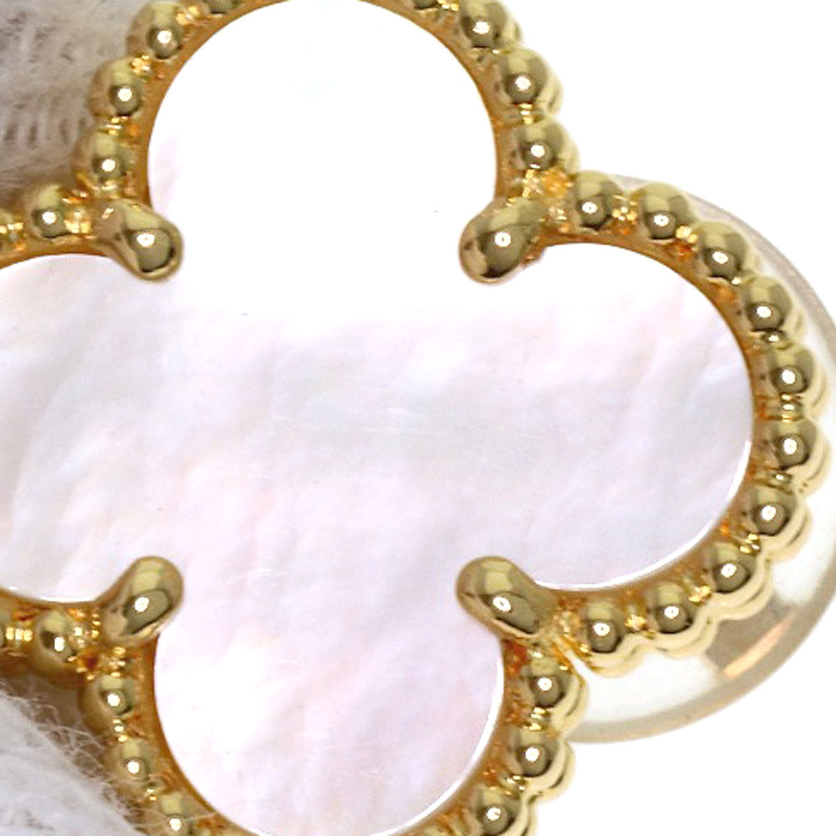 Van Cleef & Arpels Magic Alhambra 3 Motif Shell Onyx Earring K18 Yellow Gold Ladies [Used]