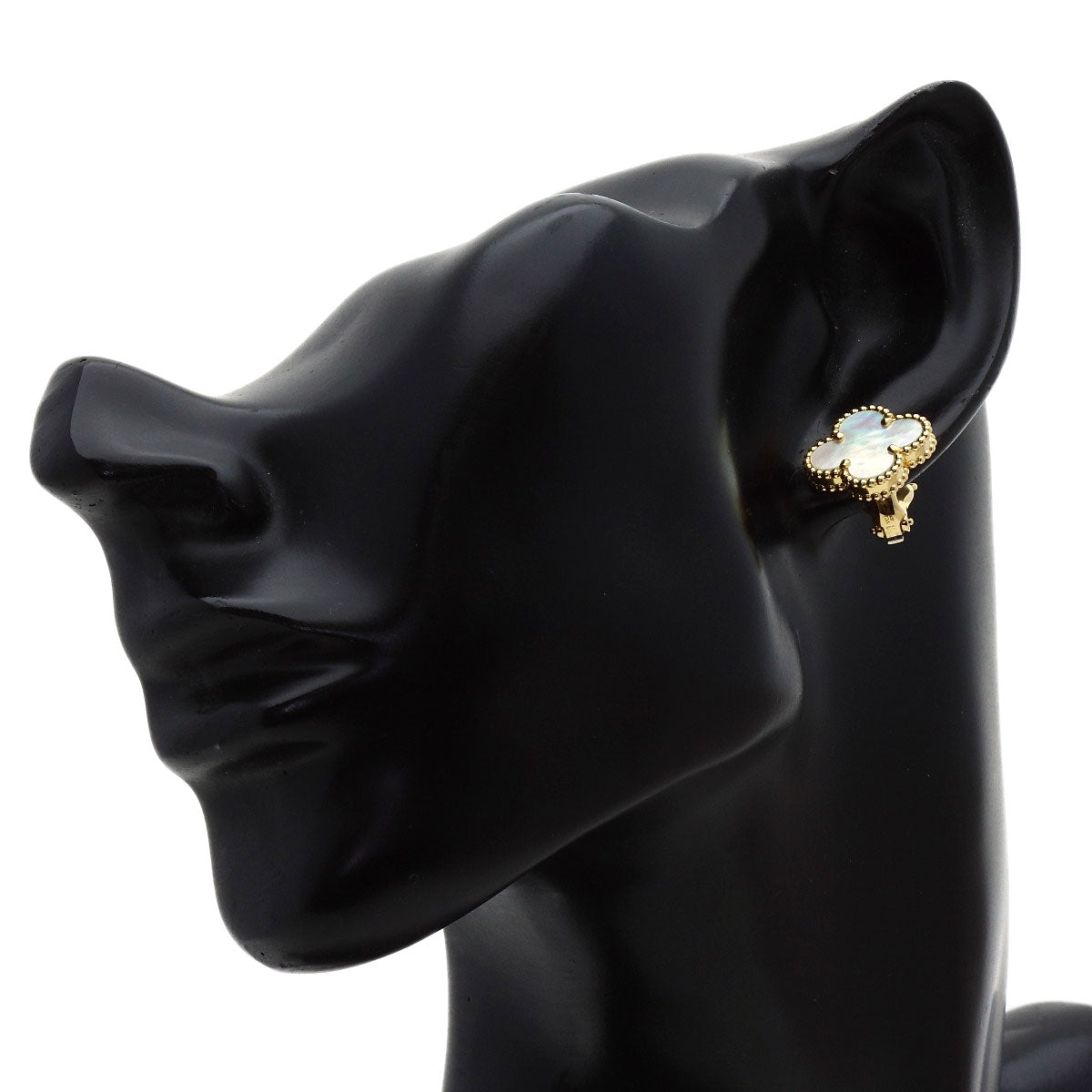 Van Cleef & Arpels Vintage Alhambra Shell earring K18 Yellow Gold Ladies [Used]