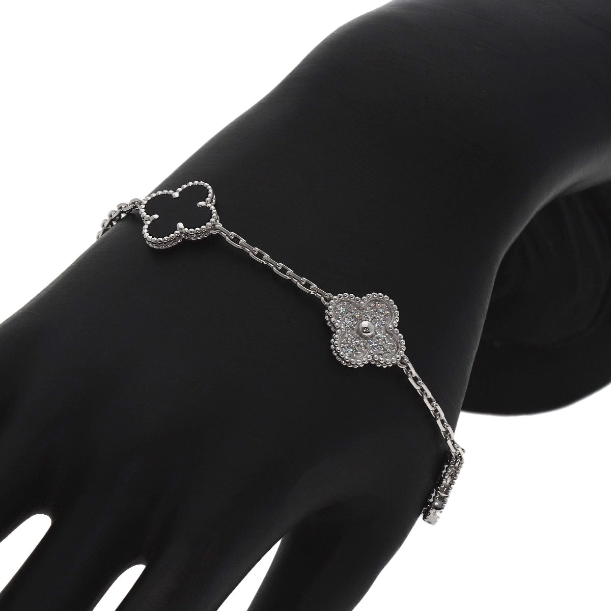 Van Cleef & Arpels Vintage Alhambra 5-Motif Onyx Diamond Bracelet K18 White Gold Ladies [Used]