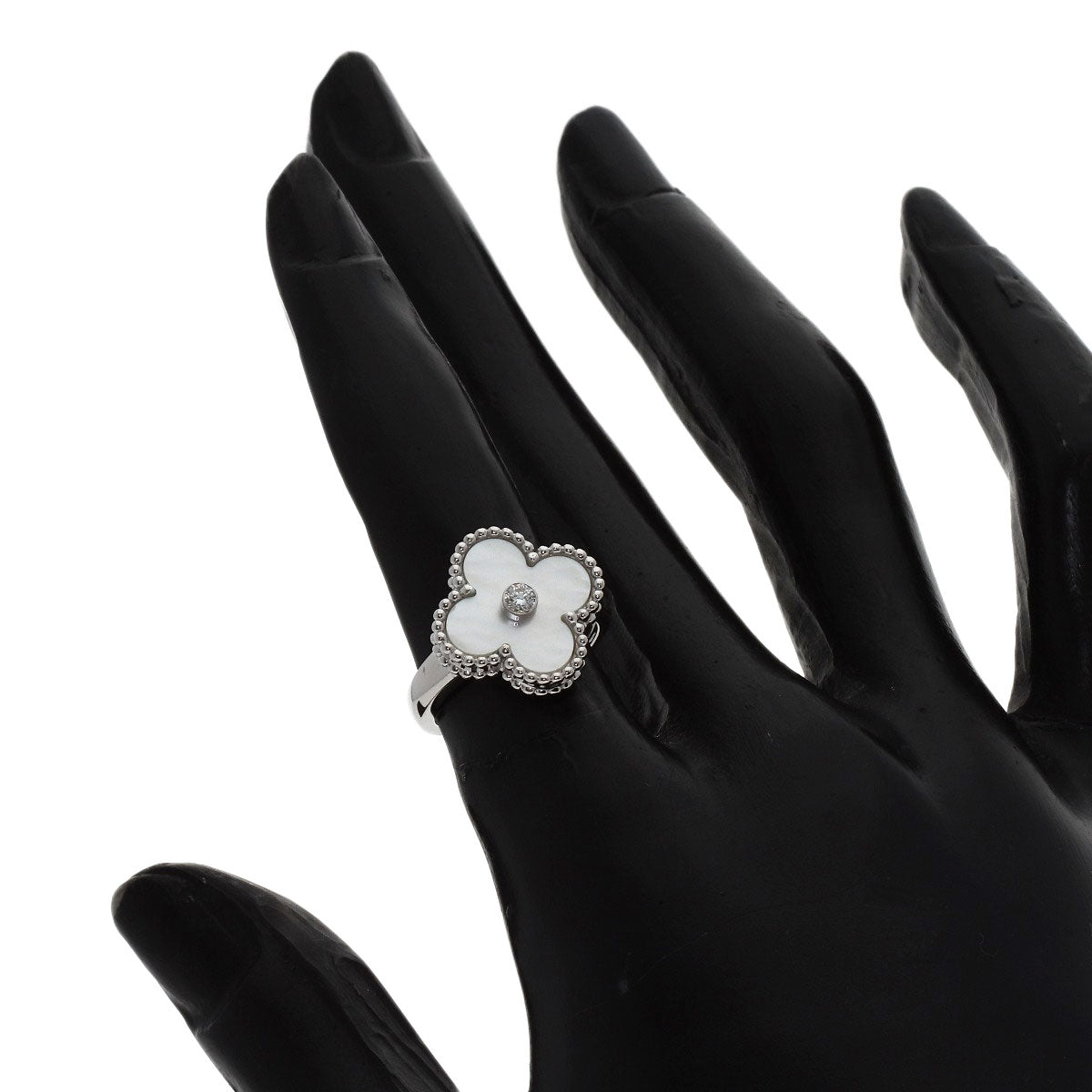 Van Cleef & Arpels Vintage Alhambra Shell Diamond #48 Ring K18 White Gold Ladies [Used]