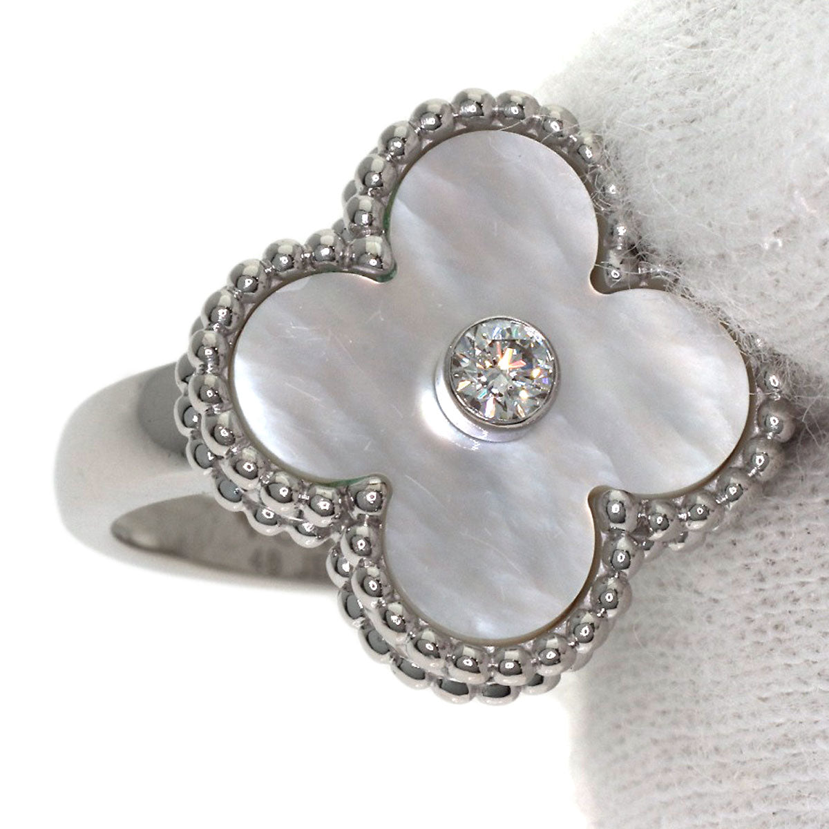 Van Cleef & Arpels Vintage Alhambra Shell Diamond #48 Ring K18 White Gold Ladies [Used]