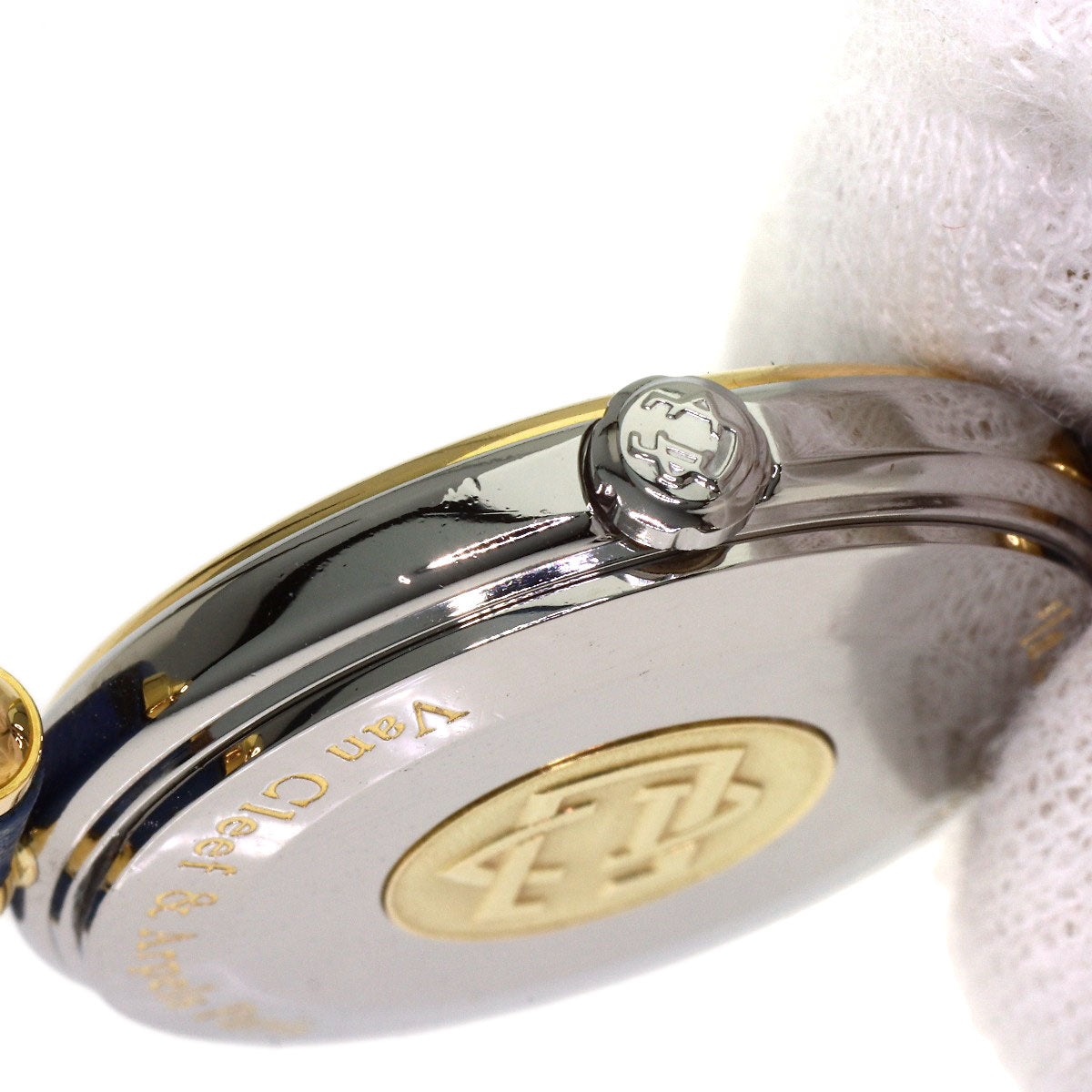 Van Cleef & Arpels La Collection Classic Watches 43.604.B4 Stainless Steel/Leather Ladies