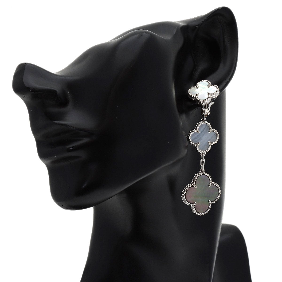 Van Cleef & Arpels Magic Alhambra 3 Motif Shell Chalcedony earring K18 White Gold Ladies [Used]