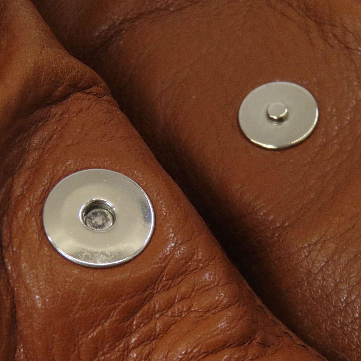 TODS logo Shoulder Bag Leather Ladies [Used]