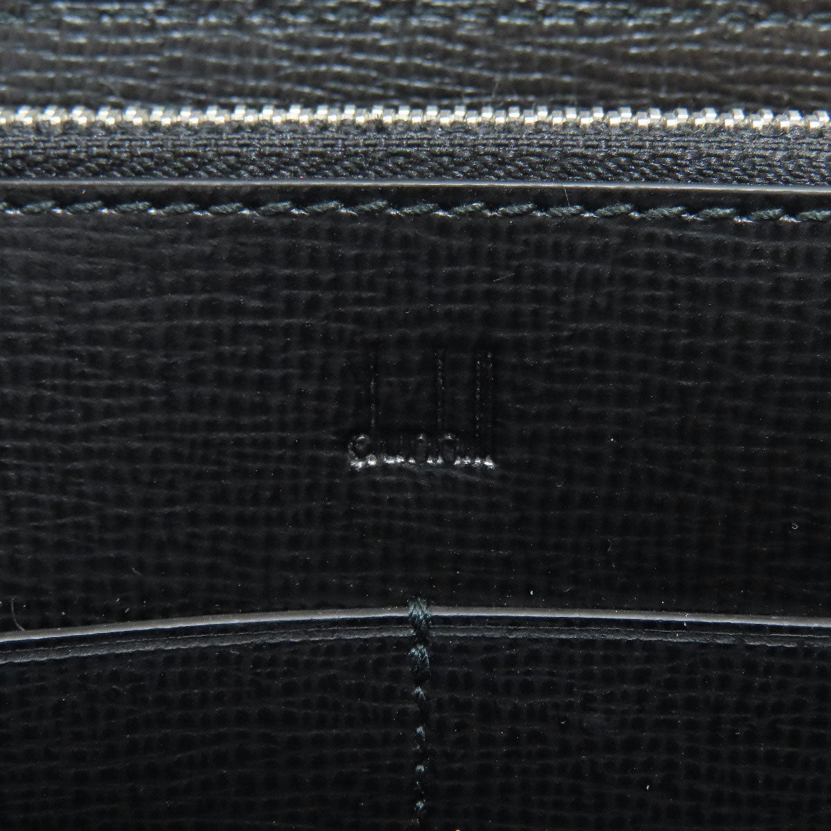 Dunhill logo Long wallet (with coin pocket) Leather Ladies [Used]
