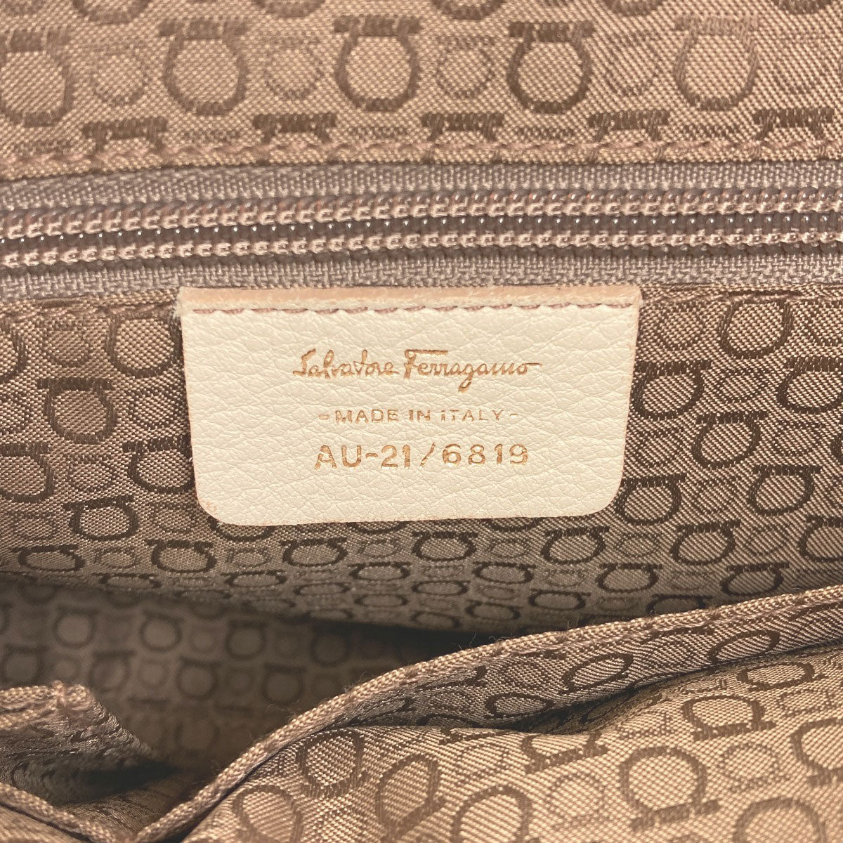 Salvatore Ferragamo logo Tote Bag Leather Ladies [Used]
