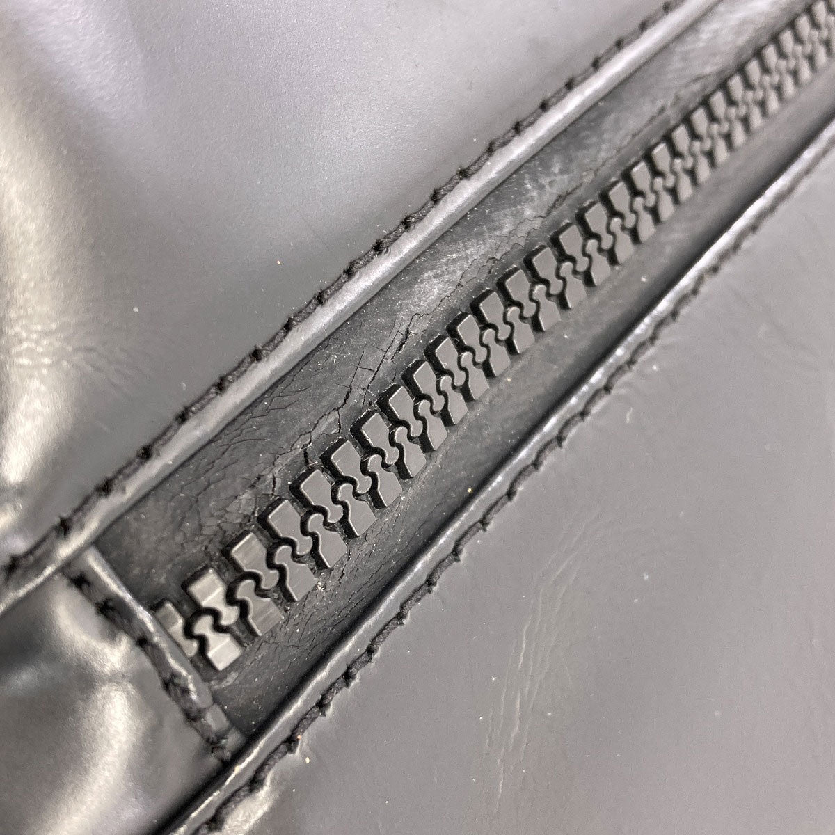Dunhill logo Shoulder Bag PVC mens [Used]