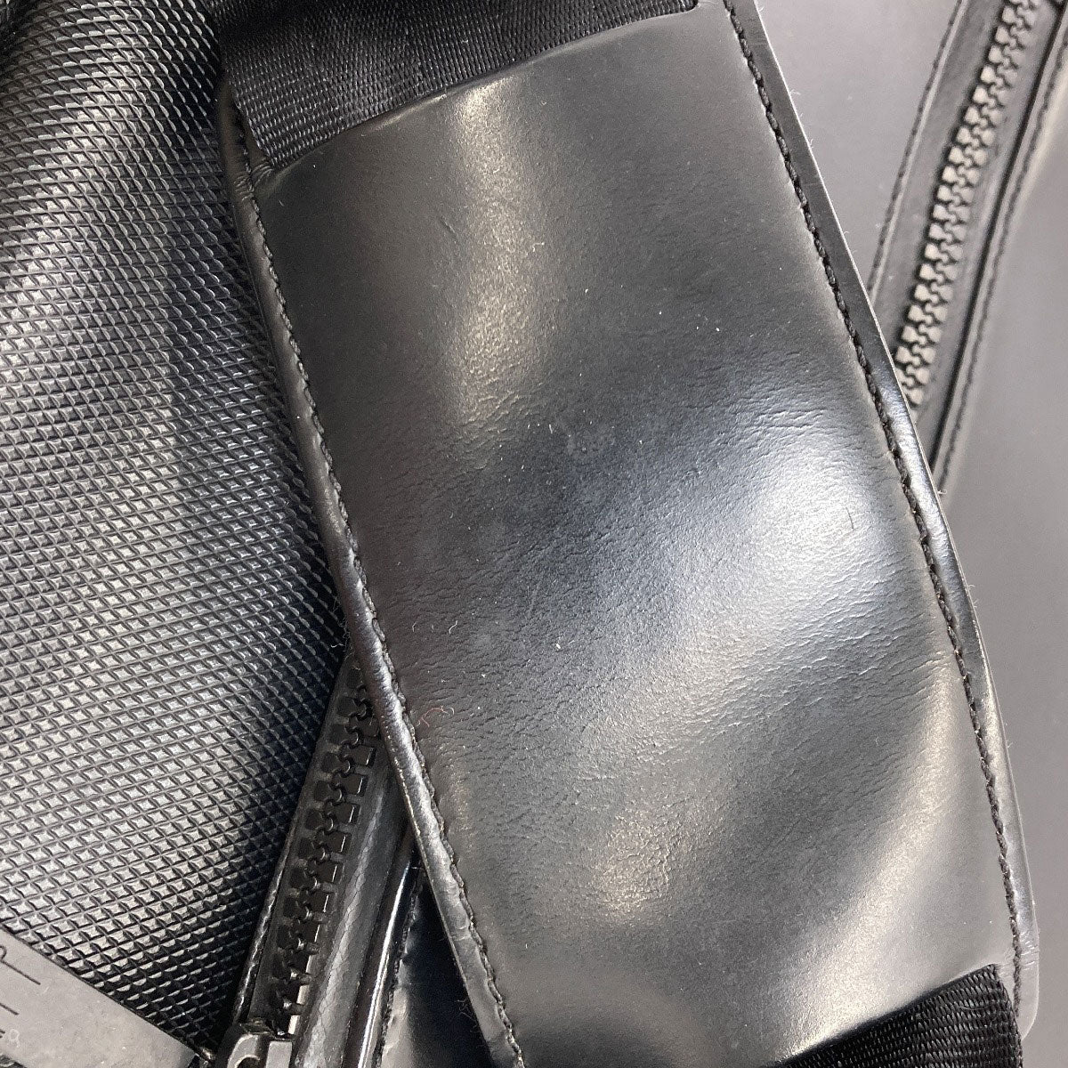 Dunhill logo Shoulder Bag PVC mens [Used]