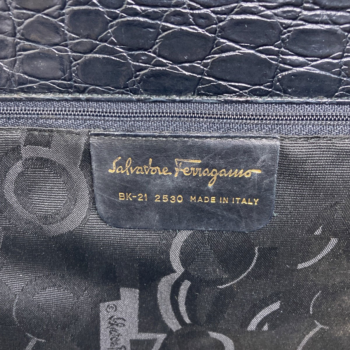 Salvatore Ferragamo Vara ribbon embossed Tote Bag Leather Ladies [Used]