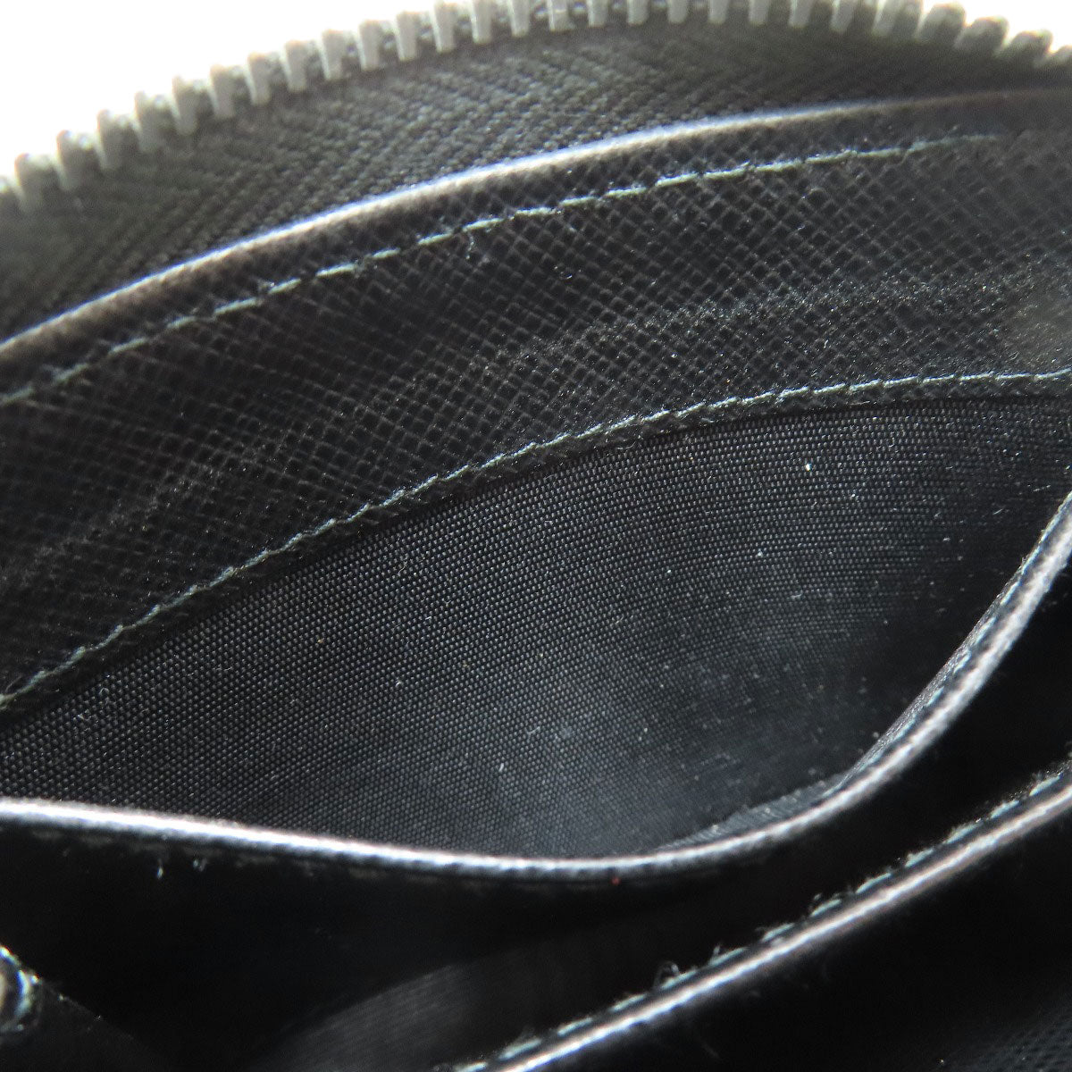 PRADA logo coin purse Safiano Ladies [Used]