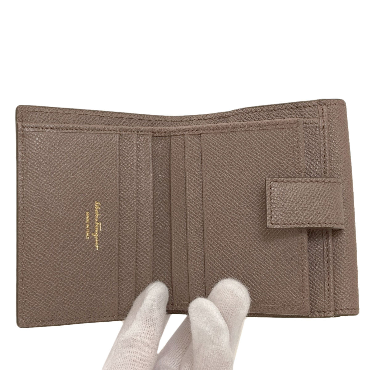 Salvatore Ferragamo Vara ribbon Bifold Wallet with Coin Pocket Leather Ladies [Used]