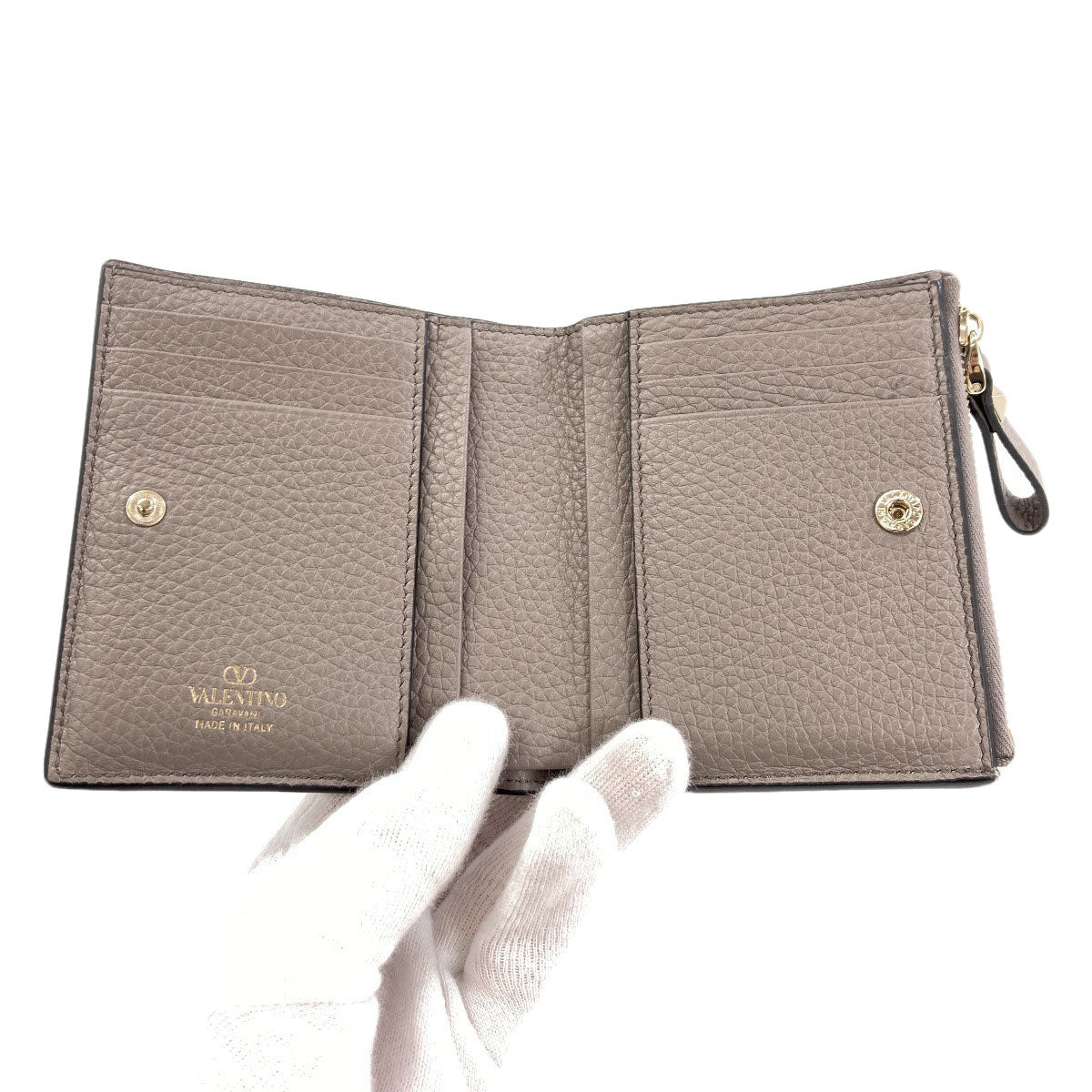 VALENTINO Studs Bifold Wallet with Coin Pocket Leather Ladies [Used]