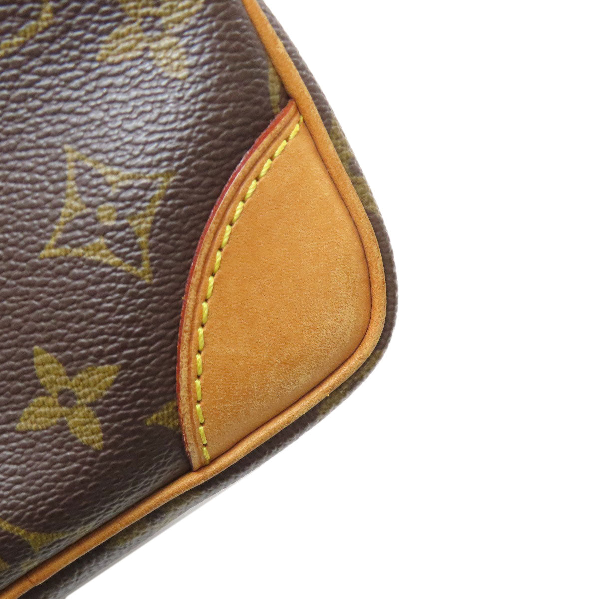 LOUIS VUITTON M45236 Amazon Shoulder Bag Monogram canvas Ladies [Used]