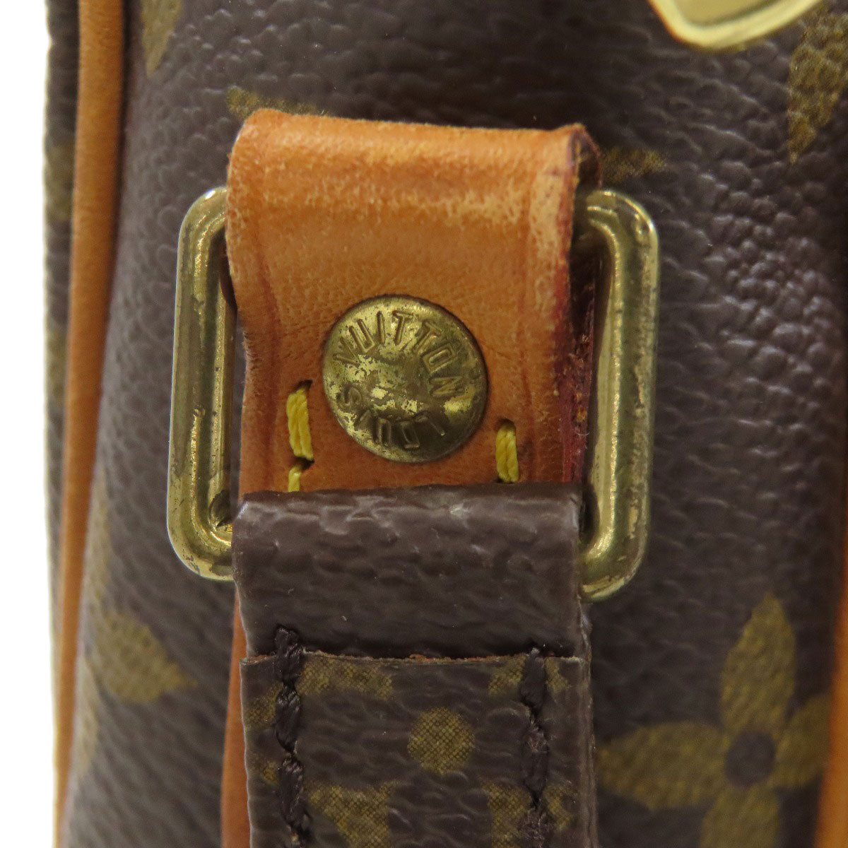 LOUIS VUITTON M45236 Amazon Shoulder Bag Monogram canvas Ladies [Used]