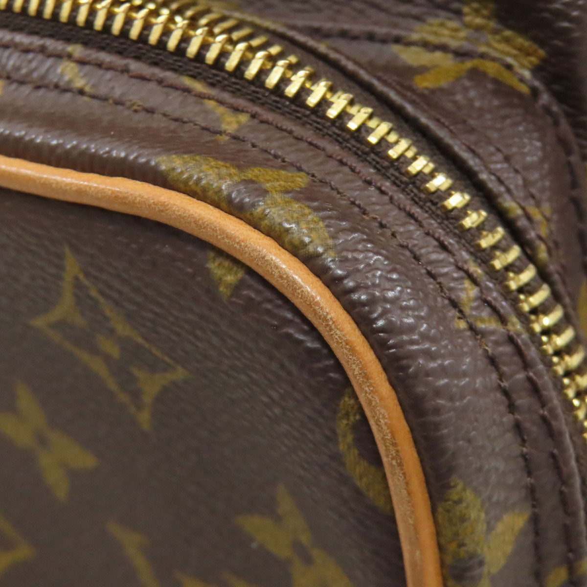 LOUIS VUITTON M45236 Amazon Shoulder Bag Monogram canvas Ladies [Used]