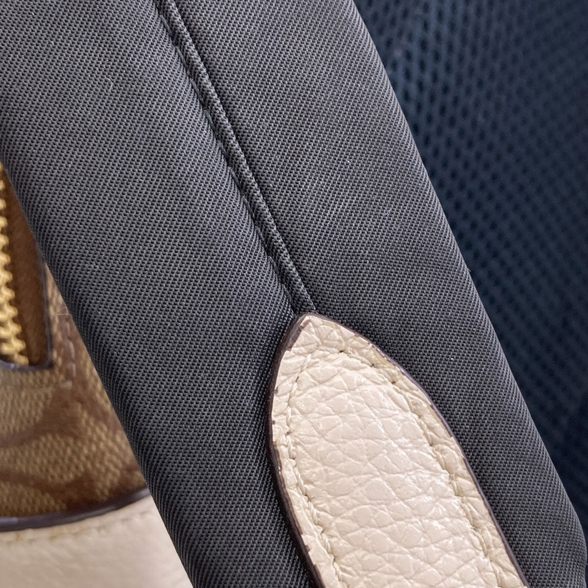 COACH 5671 Signature Backpack Â· Daypack PVC Ladies [Used]