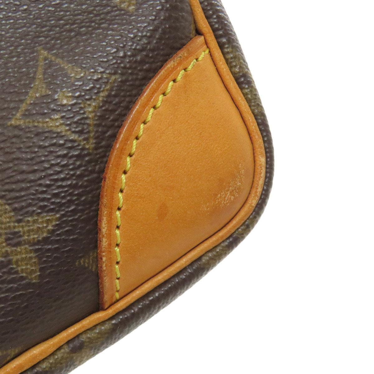 LOUIS VUITTON M45236 Amazon Shoulder Bag Monogram canvas Ladies [Used]