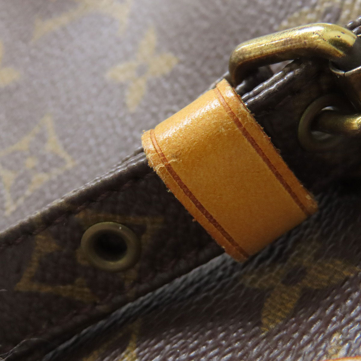 LOUIS VUITTON M45236 Amazon Shoulder Bag Monogram canvas Ladies [Used]