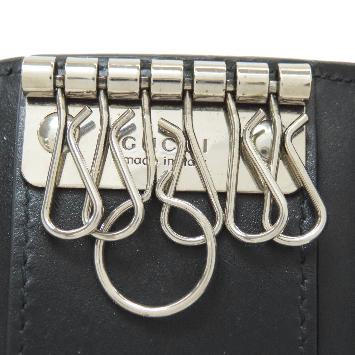 GUCCI 625565 GG emboss key holder Leather Ladies [Used]