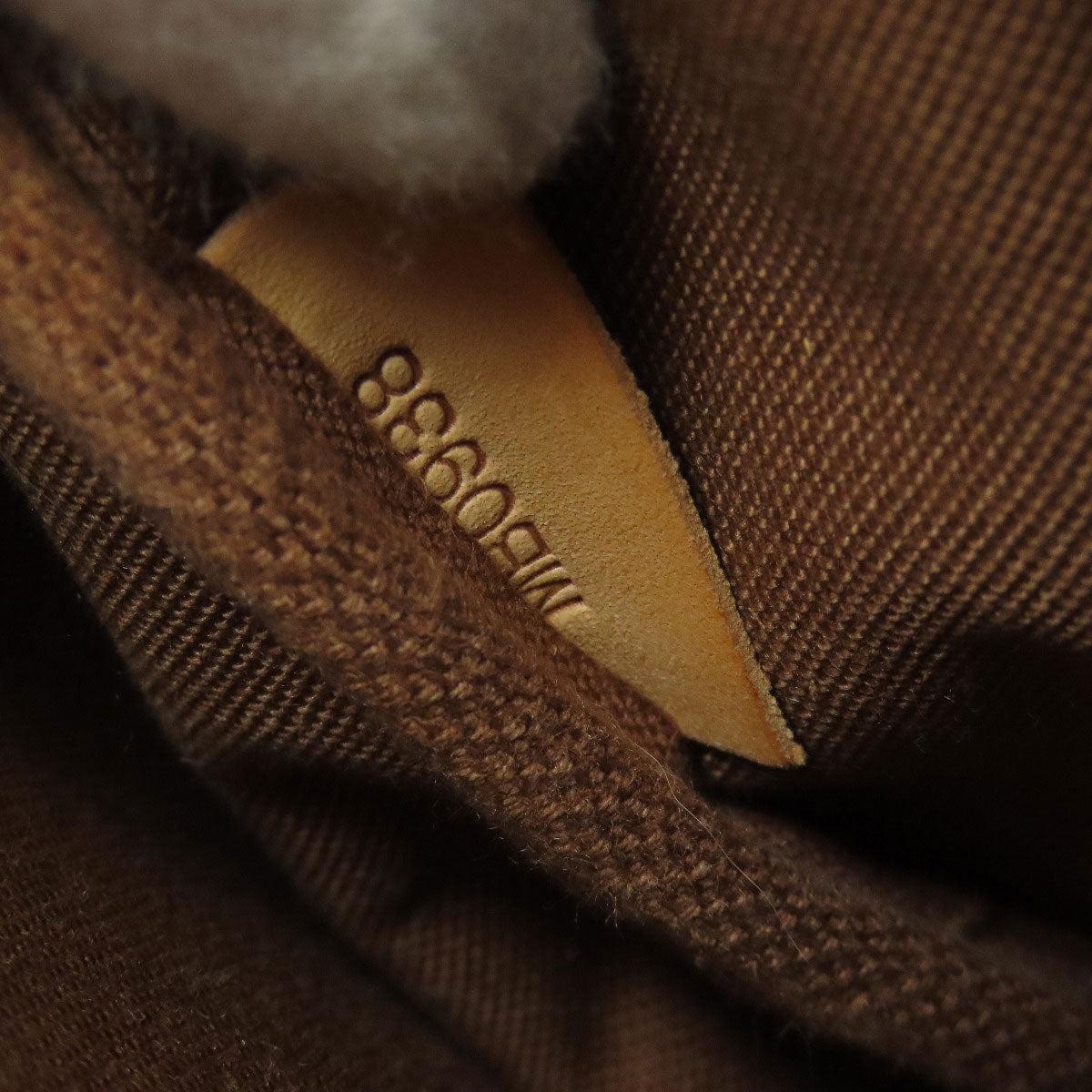 LOUIS VUITTON M40710 Saumur MM Shoulder Bag Monogram canvas Ladies [Used]