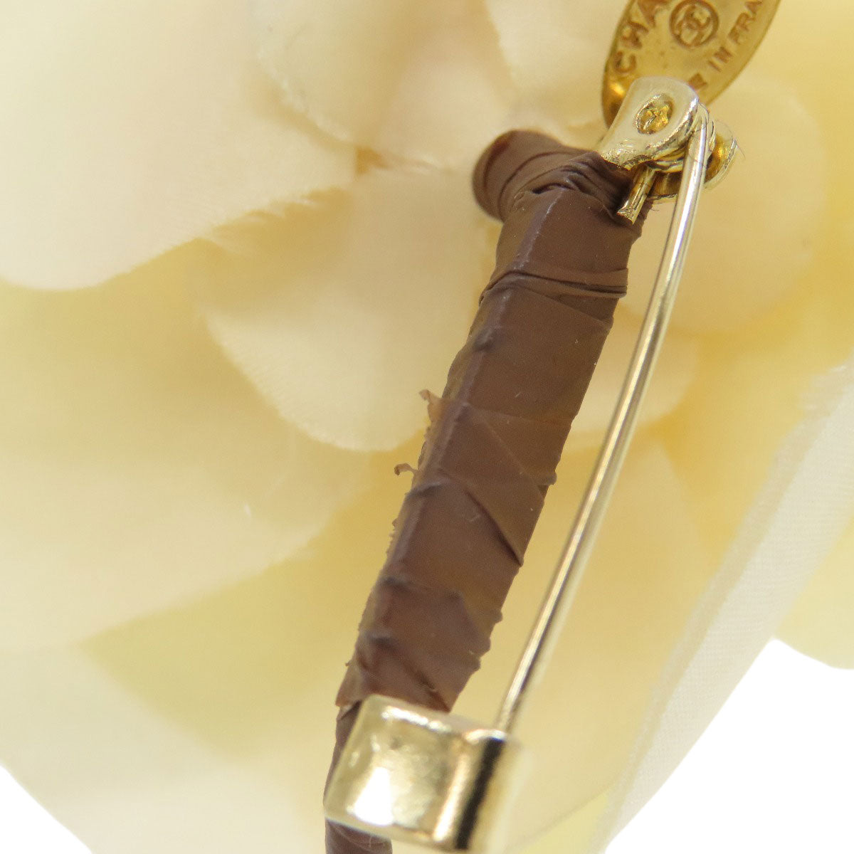 CHANEL Camellia Corsage Brooch cloth Ladies [Used]