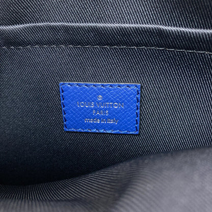 LOUIS VUITTON M30242 Outdoor Messenger PM Shoulder Bag Taigalama mens [Used]