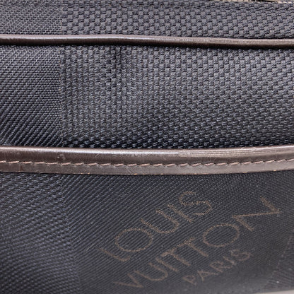 LOUIS VUITTON M93620 Acrobatic Damier Geant body bag Canvas Ladies [Used]
