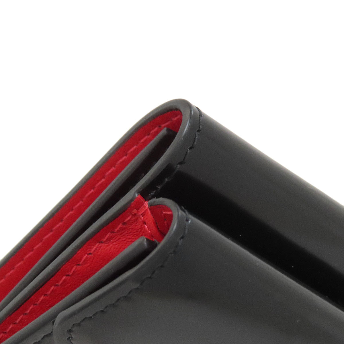 Christian Louboutin Compact wallet Tri-fold wallet Bifold Wallet with Coin Pocket Patent leather Ladies [Used]