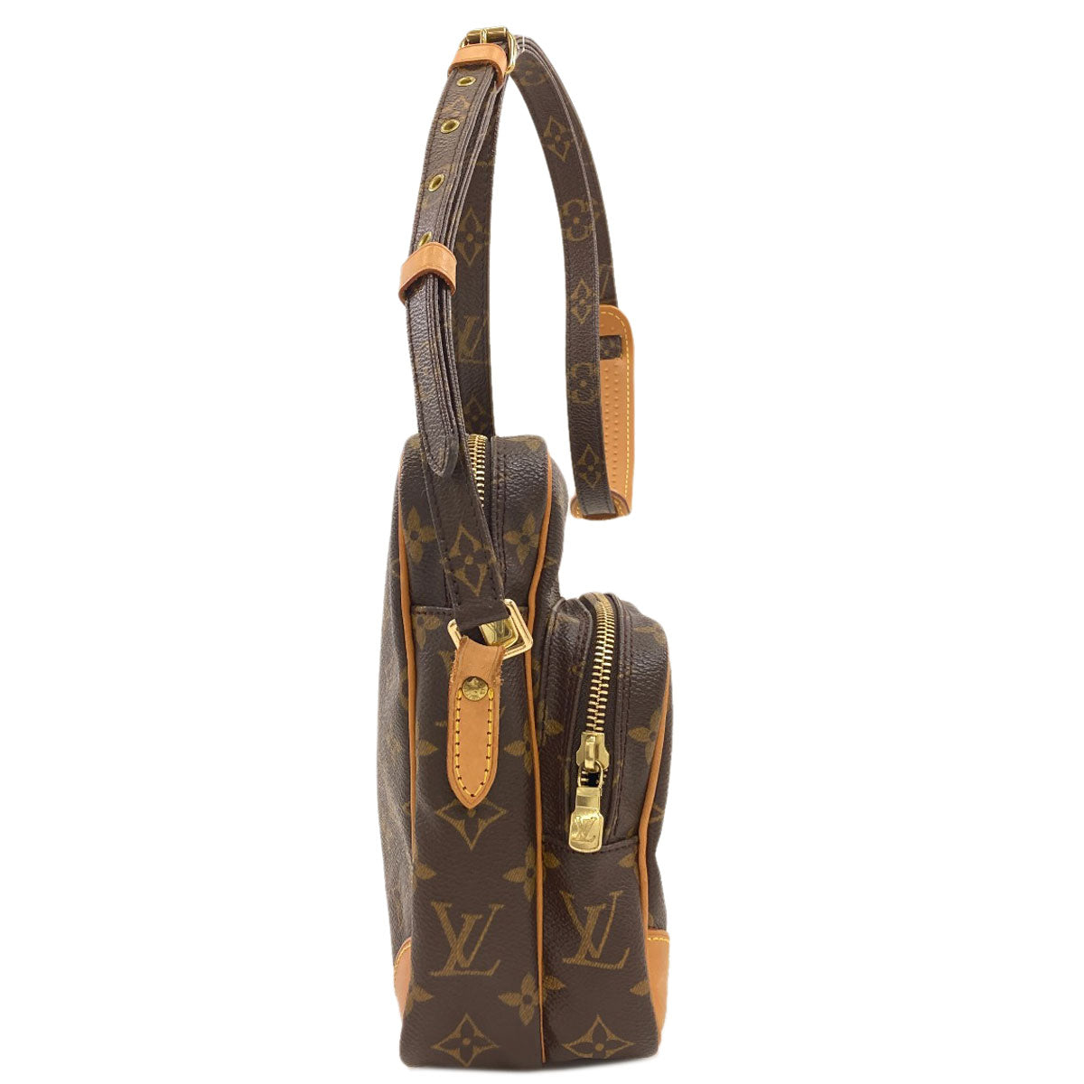 LOUIS VUITTON M45236 Amazon Shoulder Bag Monogram canvas Ladies [Used]