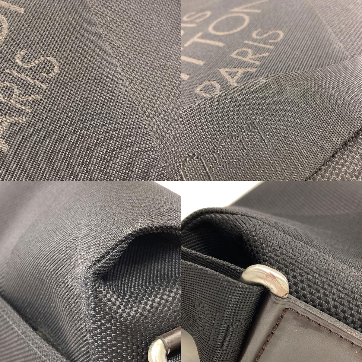LOUIS VUITTON M93032 Messager Shoulder Bag Damier Geant Ladies [Used]
