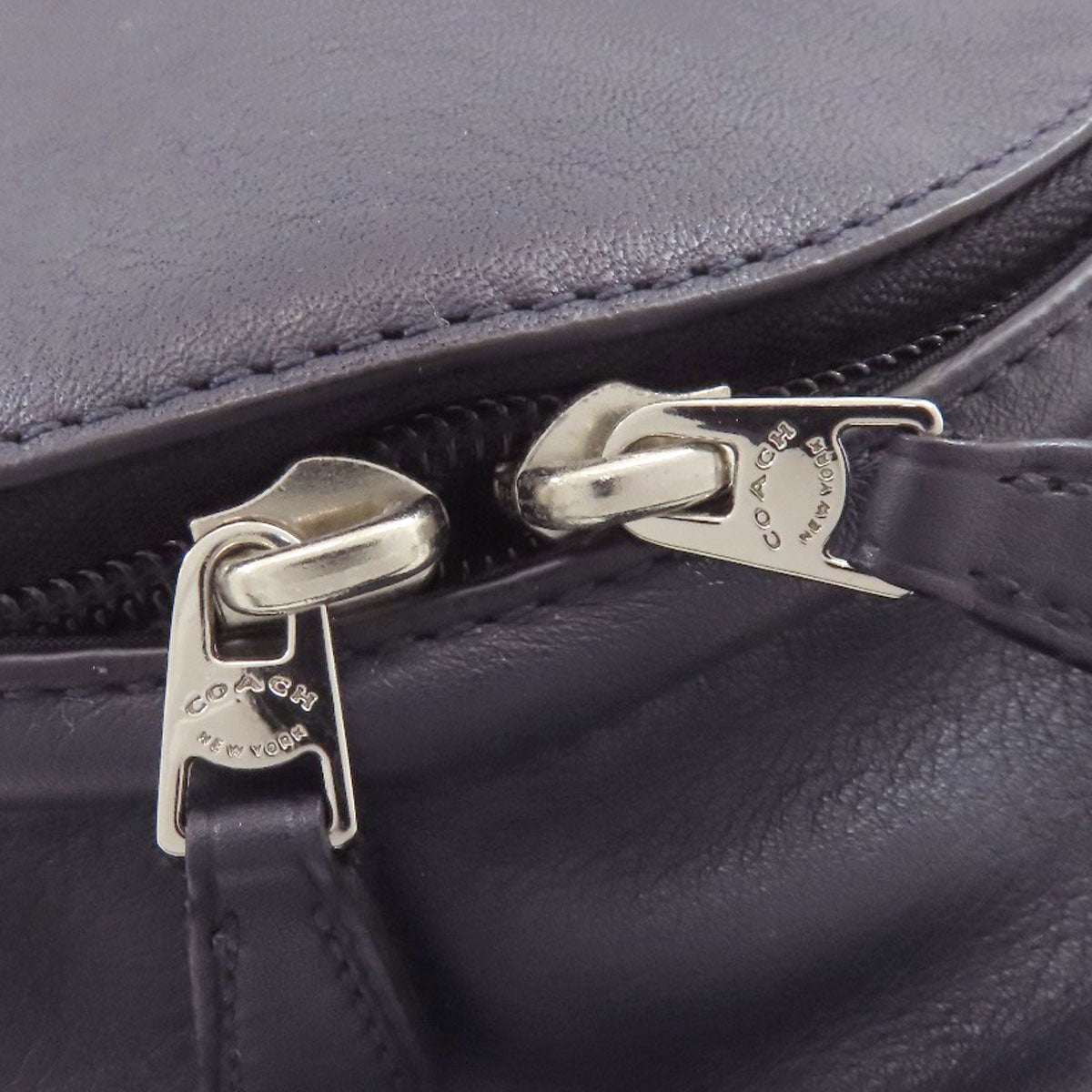 COACH F71751 logo body bag Leather mens [Used]