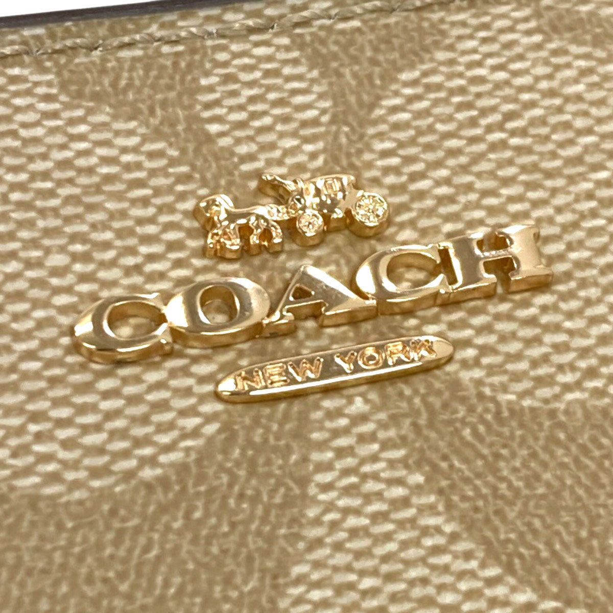 COACH F30308 Signature Bifold Wallet with Coin Pocket PVC Ladies [Used]