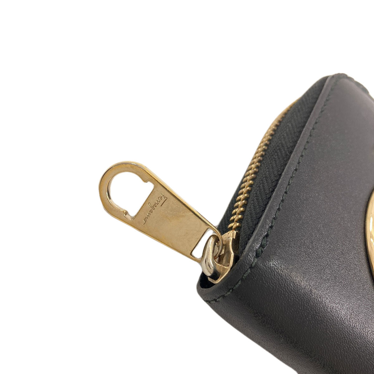 Salvatore Ferragamo GanciniHardware coin purse Leather Ladies [Used]