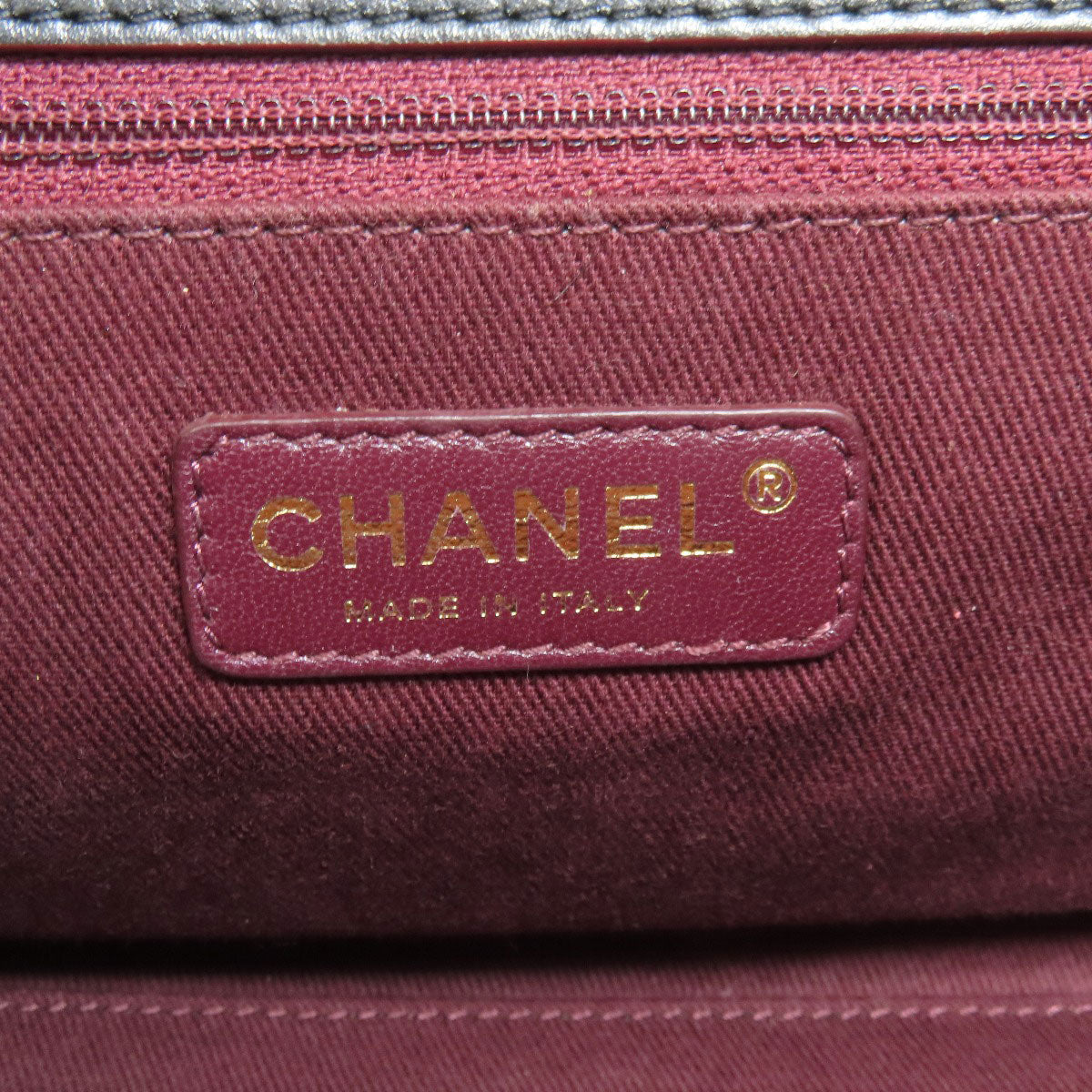 CHANEL ChainShoulder Matelasse GoldHardware Shoulder Bag Lambskin Ladies [Used]