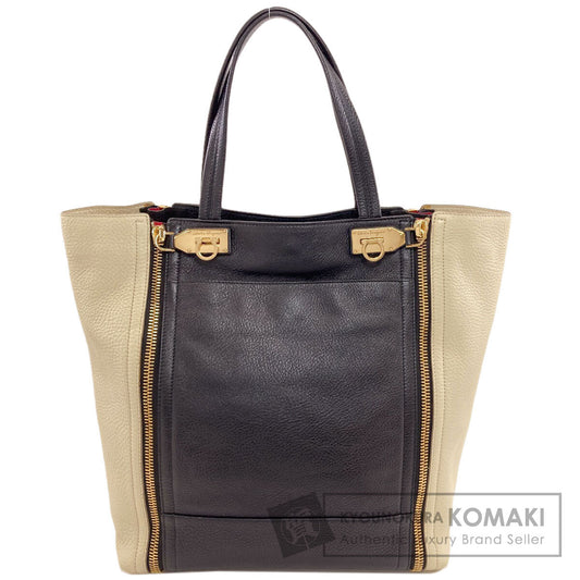 Salvatore Ferragamo GanciniHardware Handbag Leather Ladies [Used]