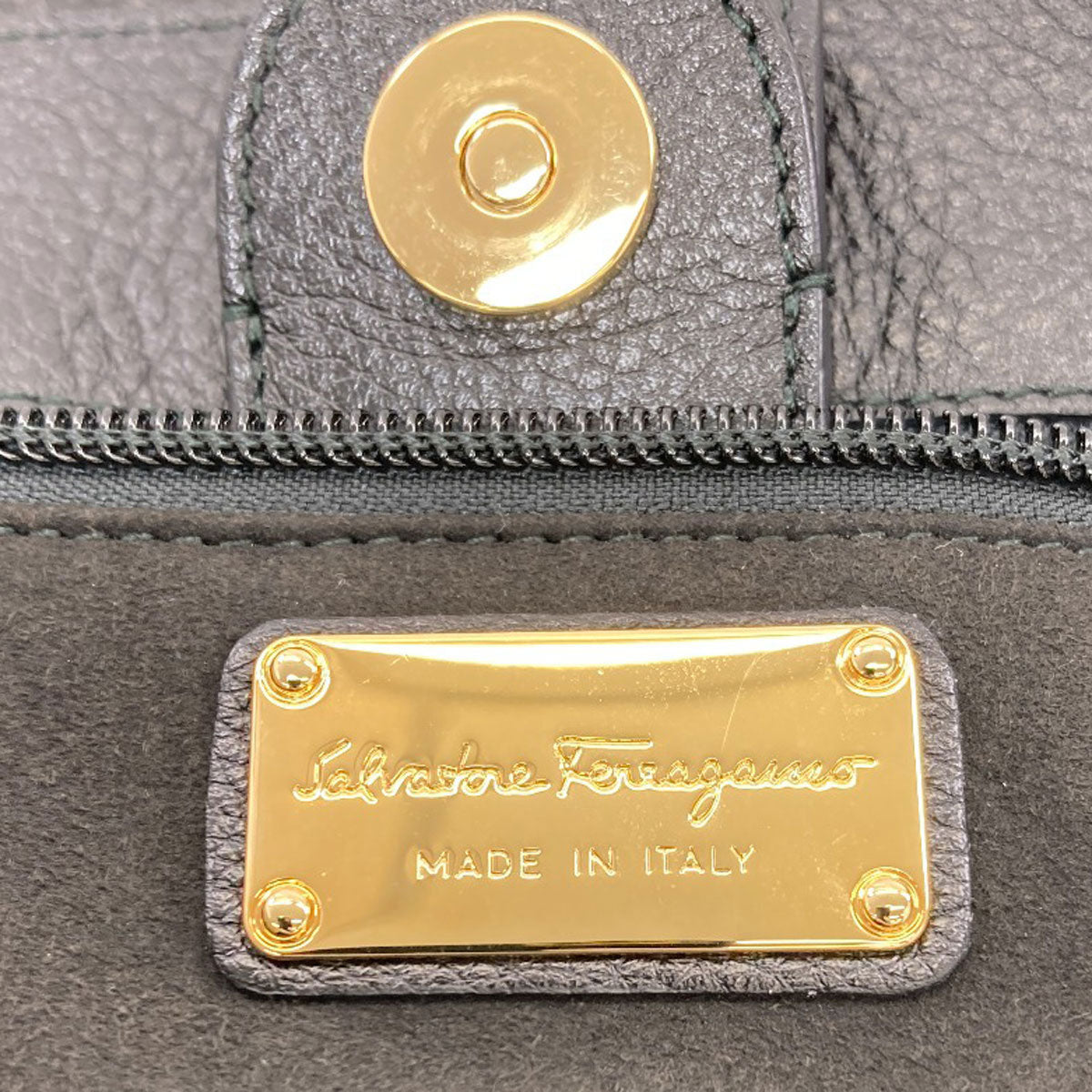 Salvatore Ferragamo GanciniHardware Handbag Leather Ladies [Used]
