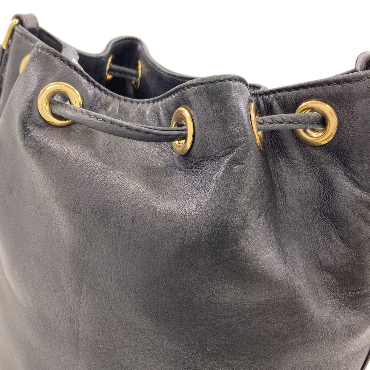 HUNTING WORLD Drawstring bag logo Shoulder Bag Leather Ladies [Used]