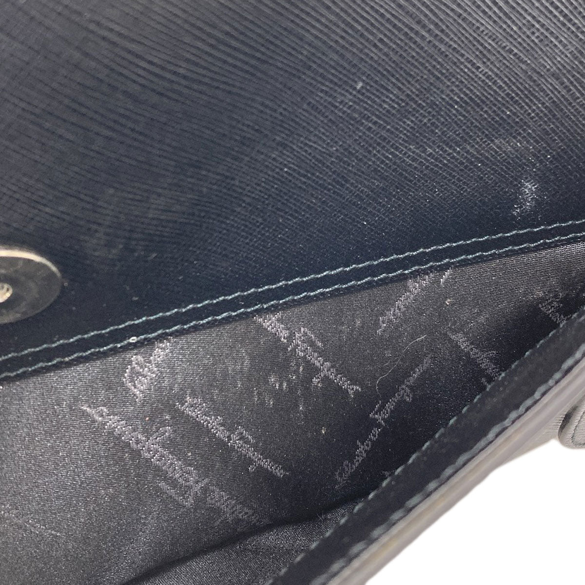 Salvatore Ferragamo GanciniHardware Handbag Leather Ladies [Used]