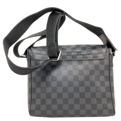 LOUIS VUITTON N41028 District PM Shoulder Bag Damier canvas mens [Used]