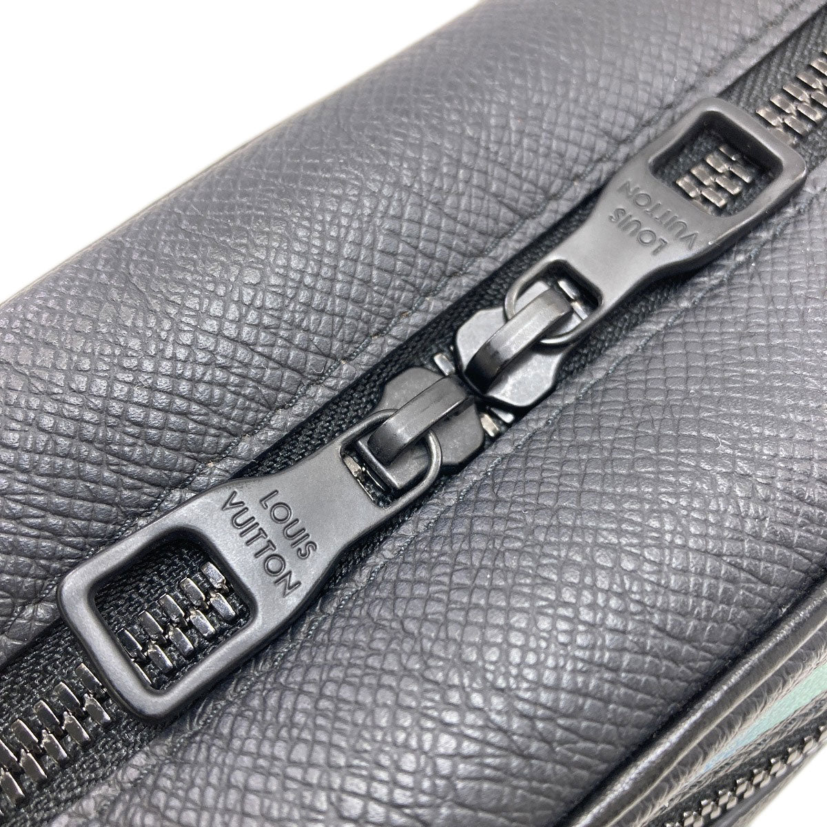 LOUIS VUITTON M30351 Mini soft trunk Shoulder Bag Taiga Ladies [Used]